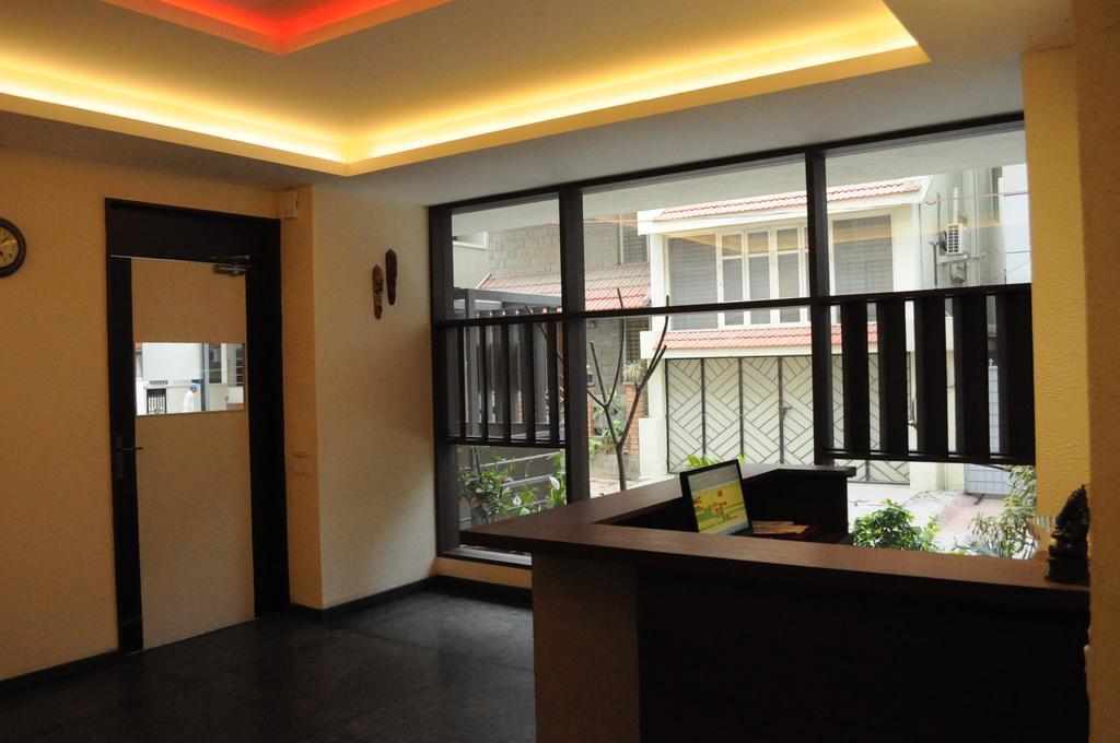 Ixora Suites Bangalore Exterior foto