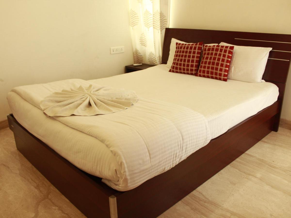 Ixora Suites Bangalore Exterior foto